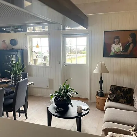 بيت للعطل Ingeborgstova Lii