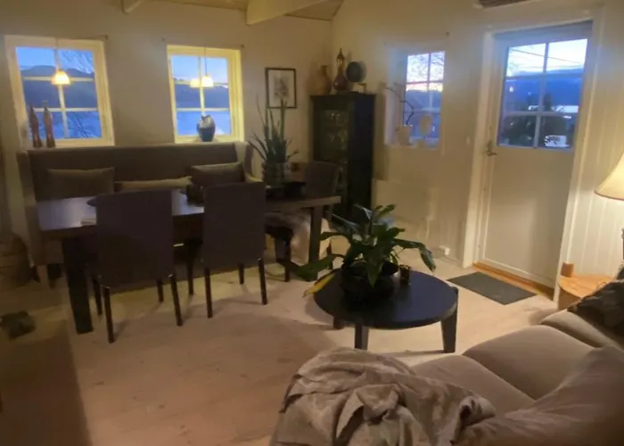 Ingeborgstova Feriehus Lii