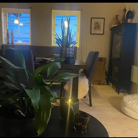 Ingeborgstova Holiday home *